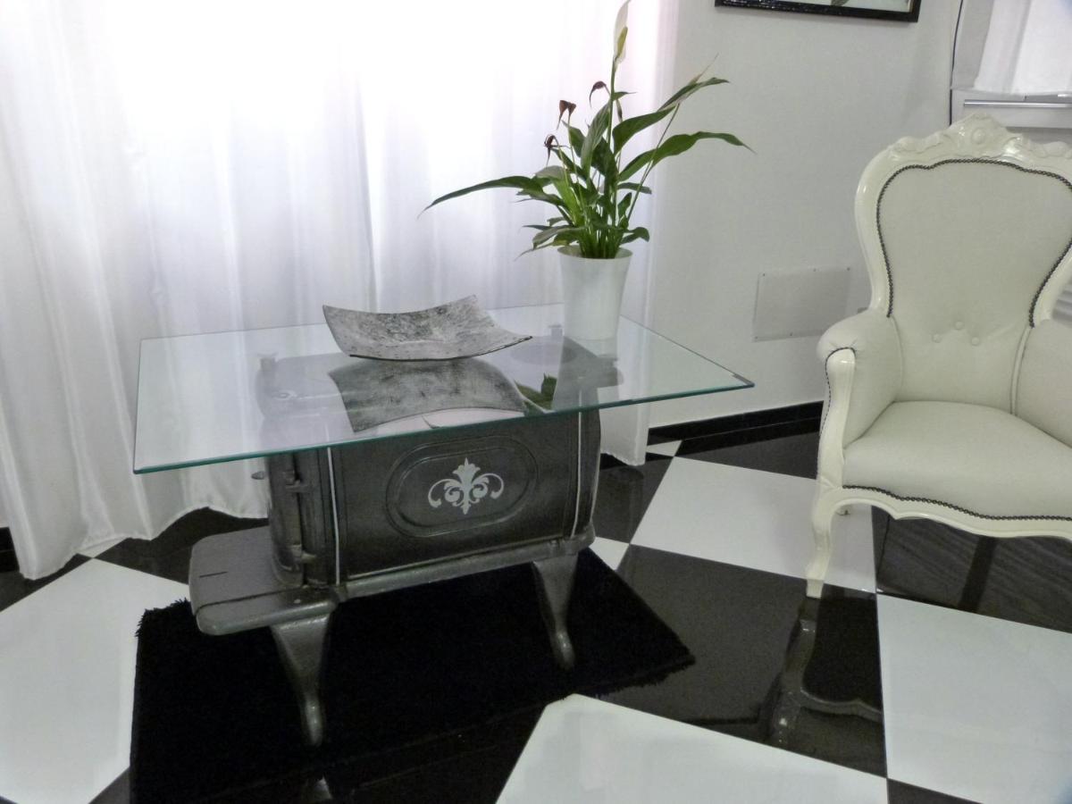 Clelia'S Boutique Rooms & Suites La Maddalena  Luaran gambar