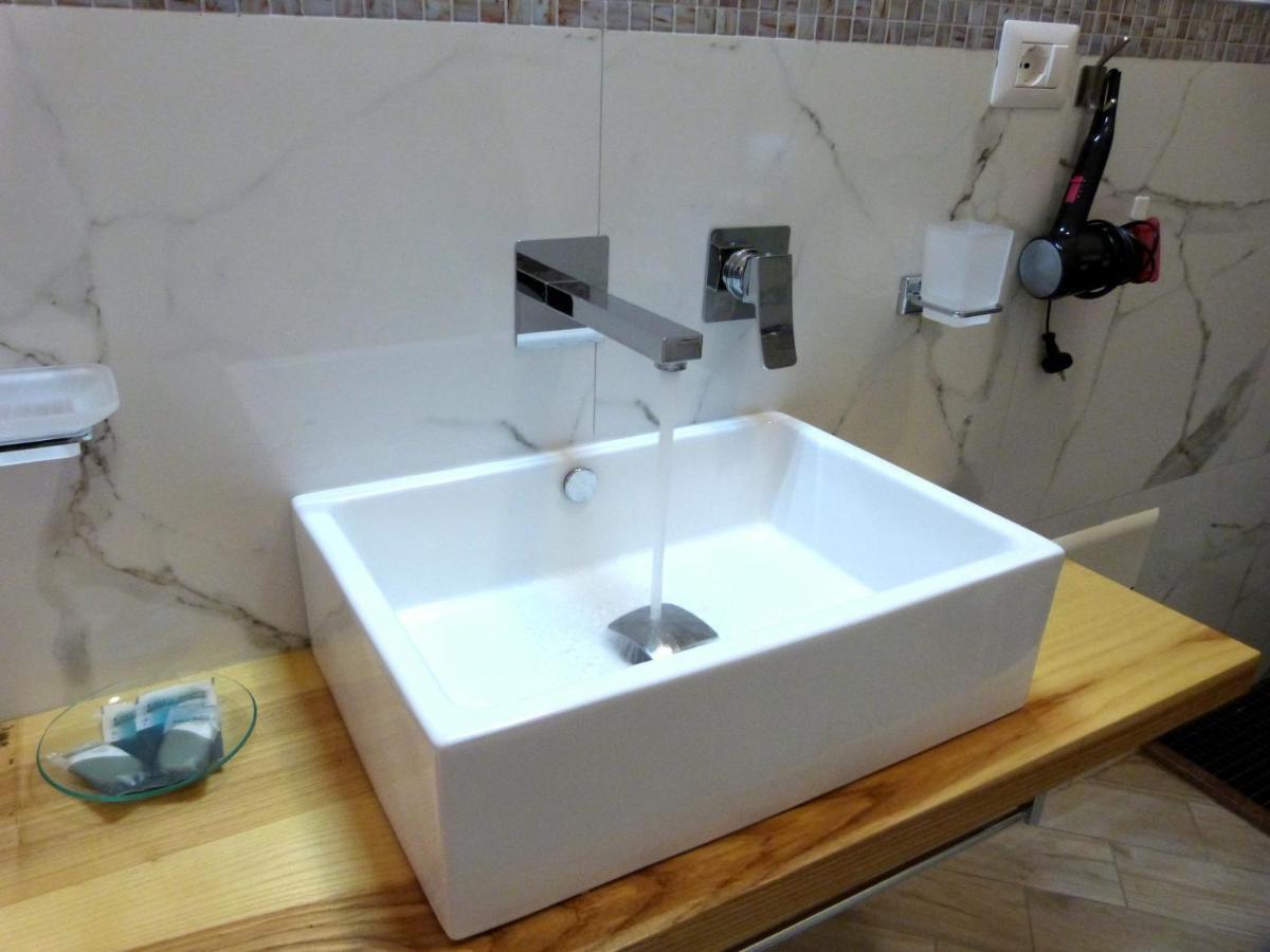 Clelia'S Boutique Rooms & Suites La Maddalena  Luaran gambar