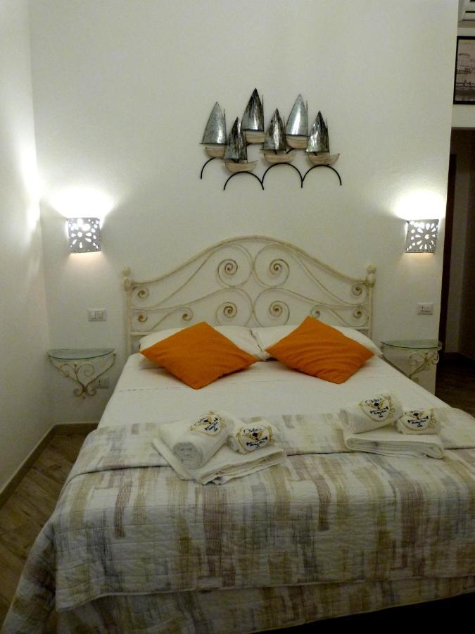Clelia'S Boutique Rooms & Suites La Maddalena  Luaran gambar