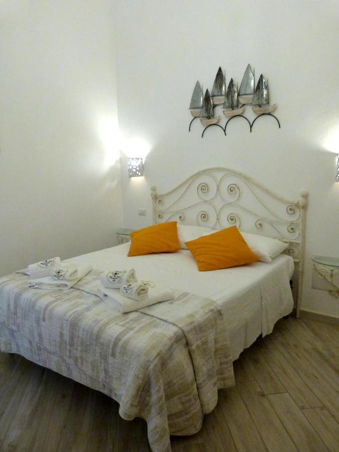 Clelia'S Boutique Rooms & Suites La Maddalena  Luaran gambar