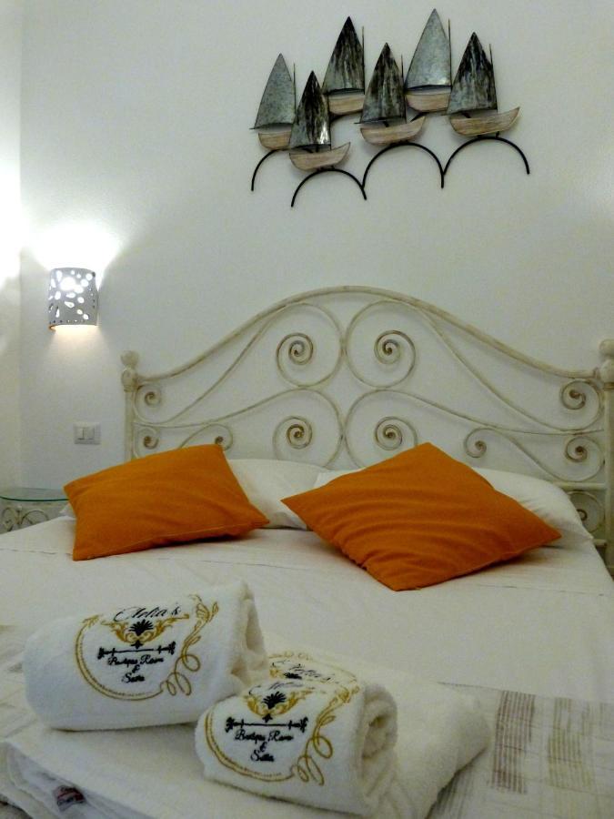 Clelia'S Boutique Rooms & Suites La Maddalena  Luaran gambar