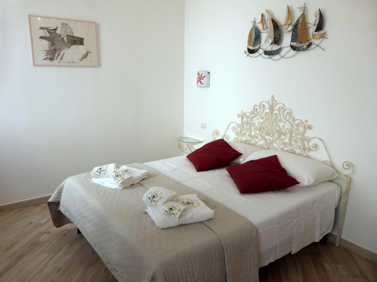 Clelia'S Boutique Rooms & Suites La Maddalena  Luaran gambar