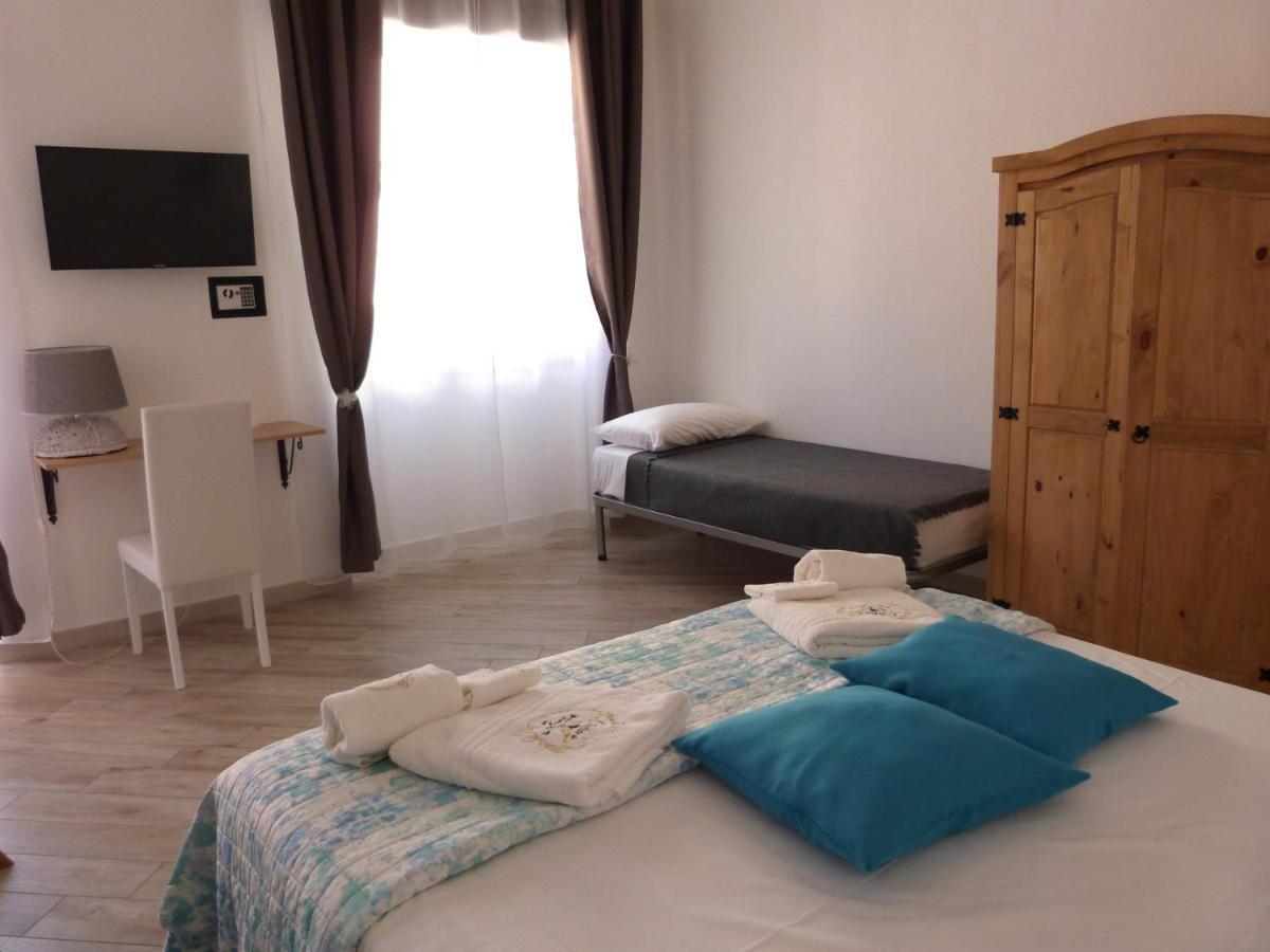 Clelia'S Boutique Rooms & Suites La Maddalena  Luaran gambar